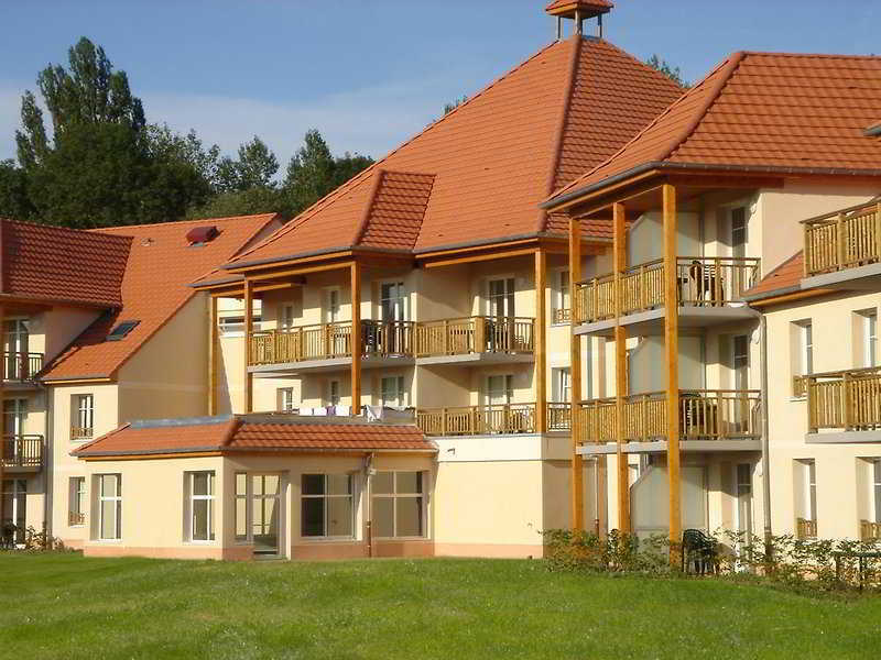 Residhotel Golf Garden Levernois Luaran gambar